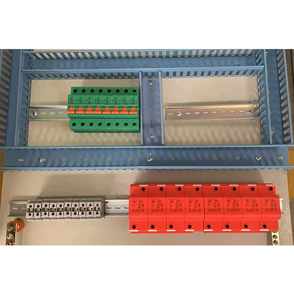 一級浪涌保護(hù) 器